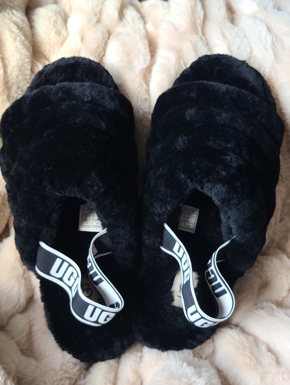 UGG Fluff Yeah Slides